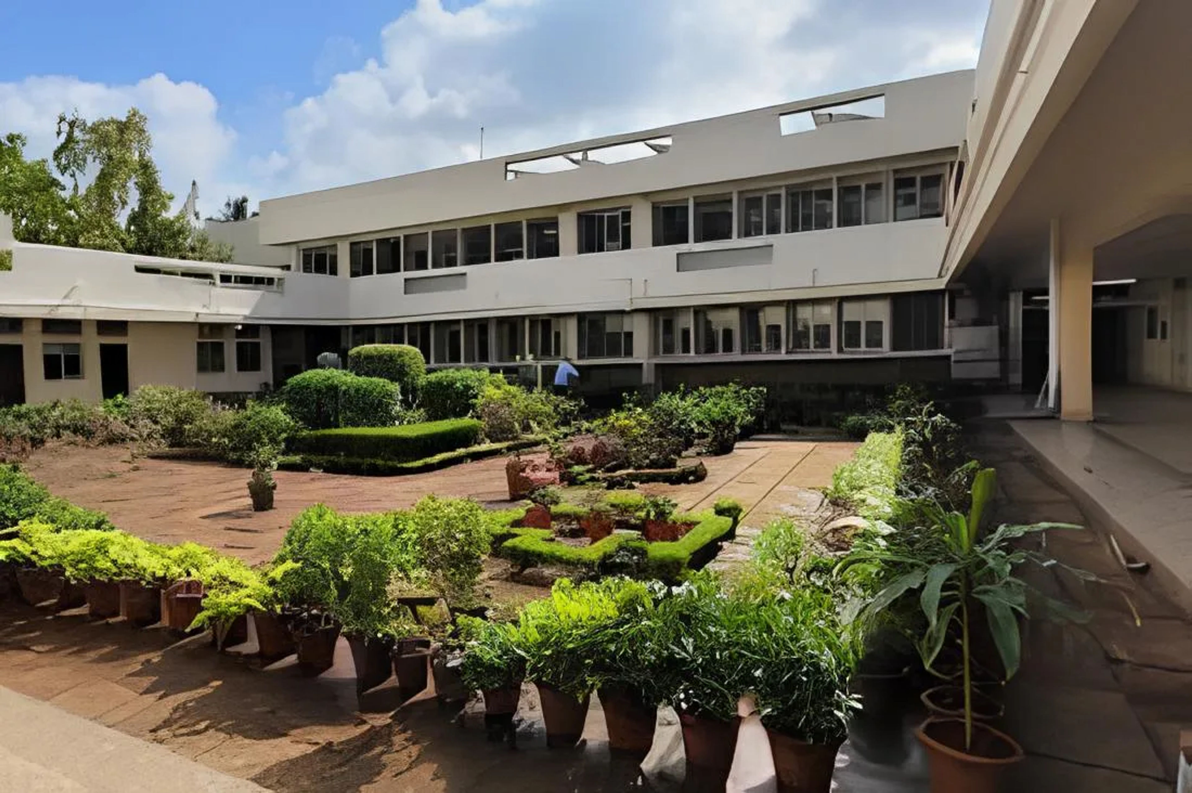 S.N.D.T Women's University